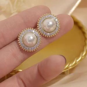 Big Pearl Earrings